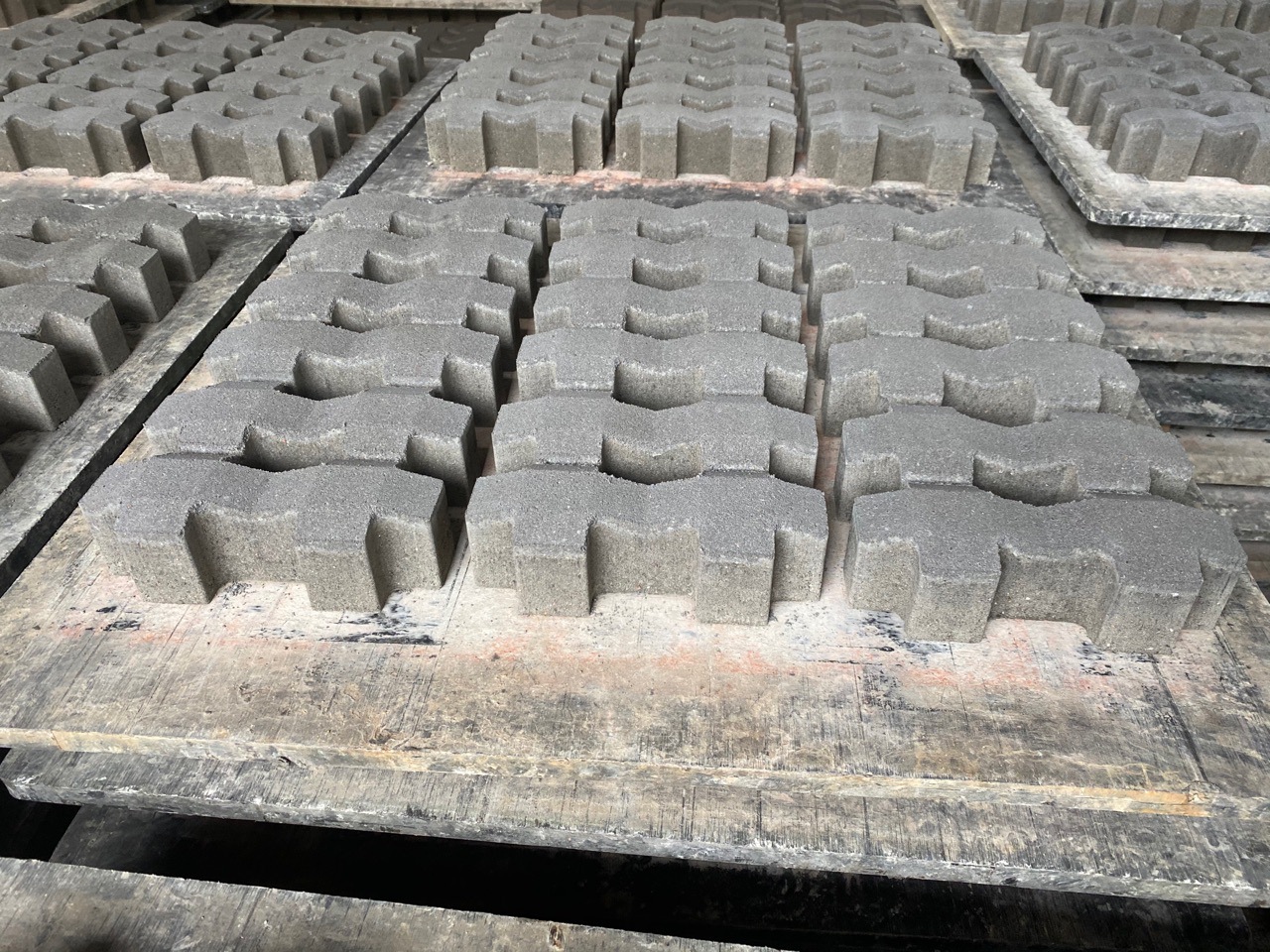 井字砖井字植草砖种草砖厂家直销江门番禺南沙从化花都增城白云