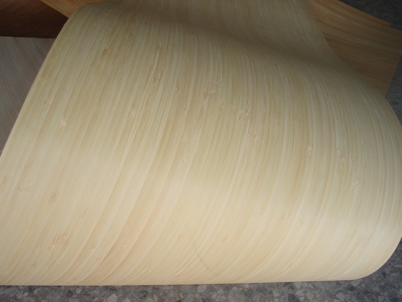 低价批发浅色竹原色小竹节装修运动器材贴面专用原色本色侧压竹皮