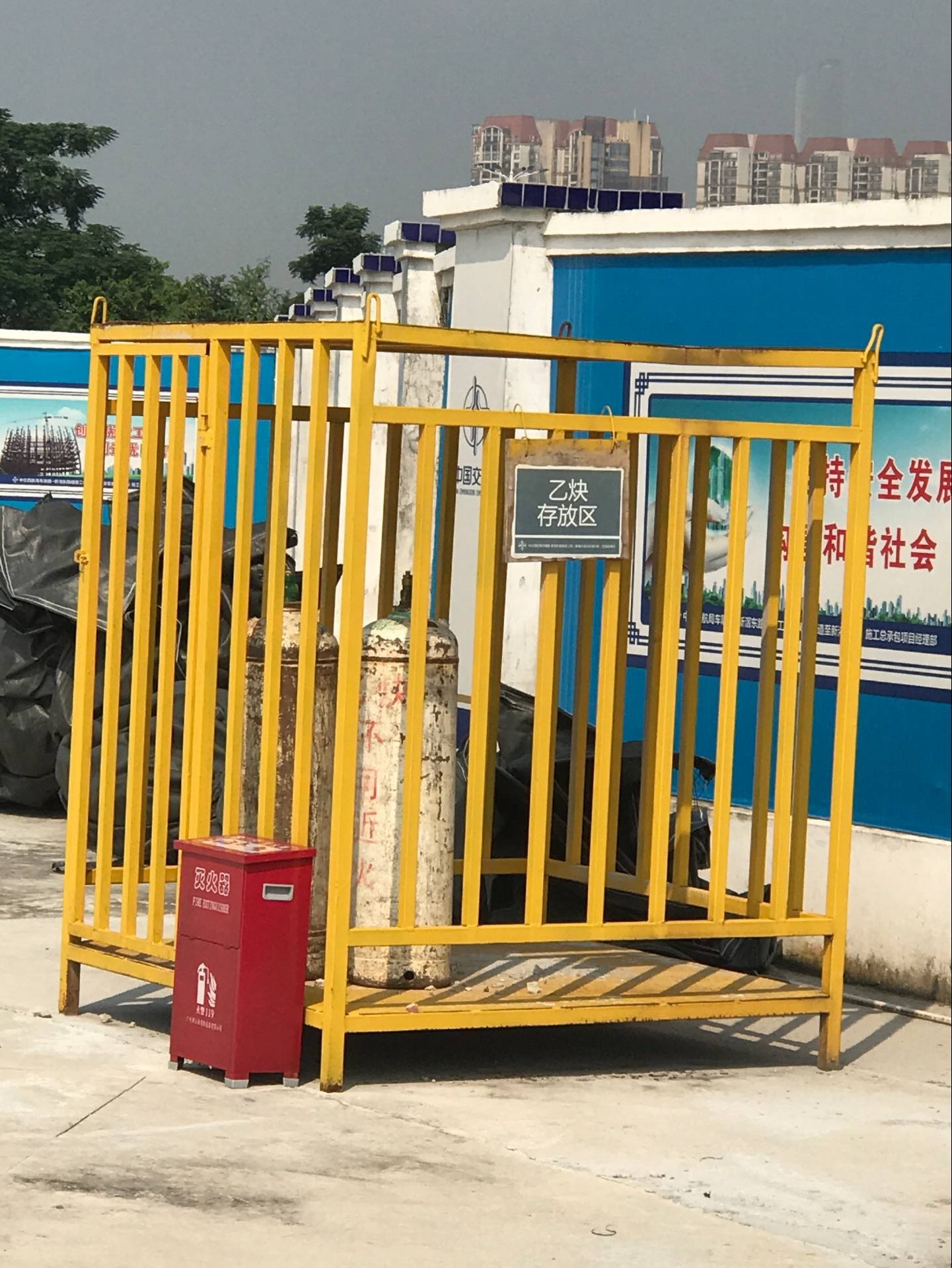 建筑工地定型化一二级配电箱防护棚可拆镀锌管电力设备防护栏