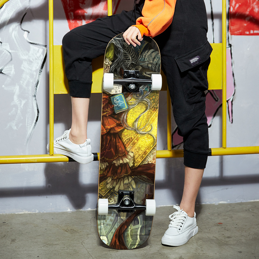 一件代发专业花式短板双翘滑板四轮滑板成人枫木小滑板8寸sup me