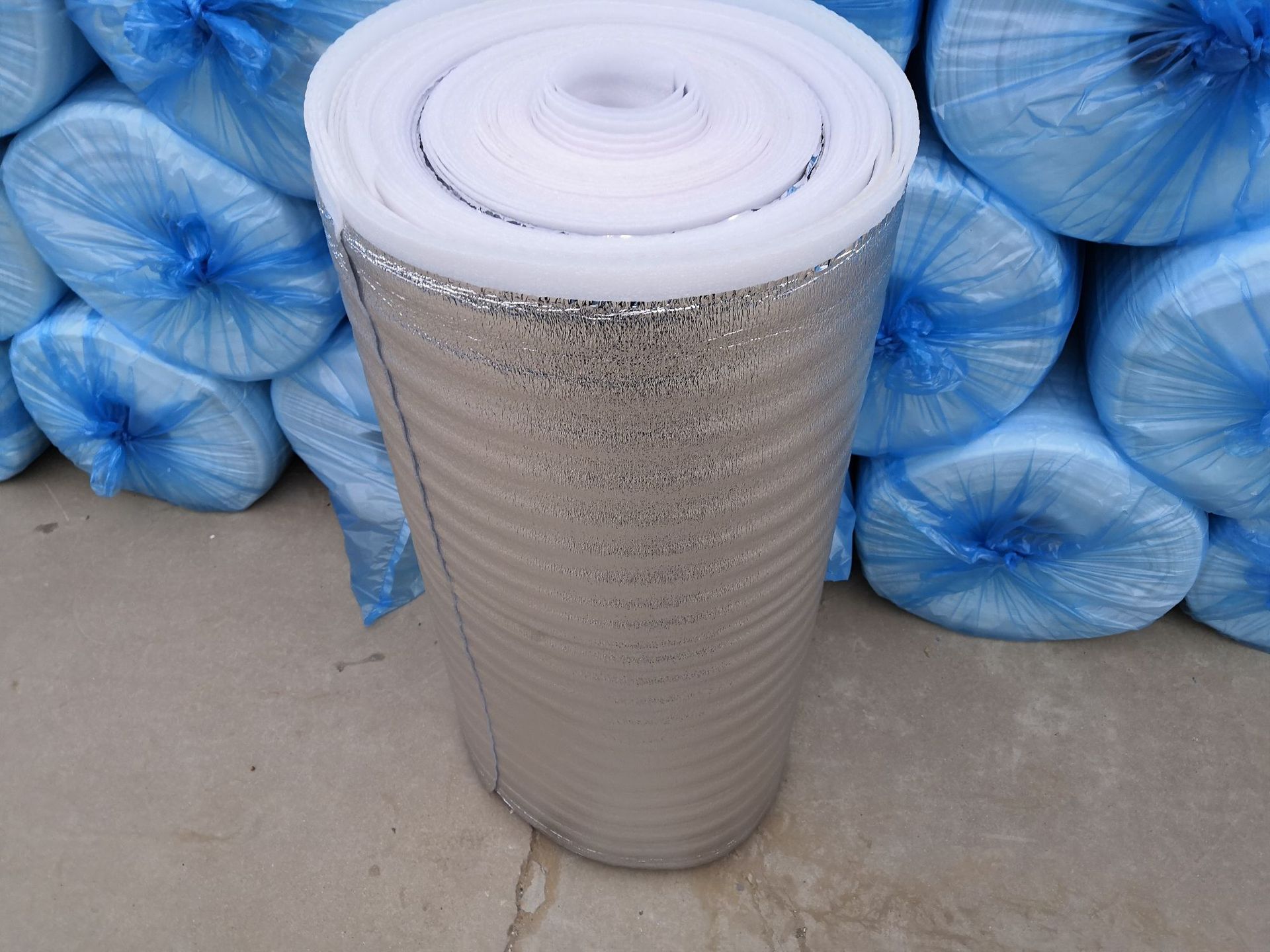 批发地暖反射膜 epe珍珠棉 隔热保温材料地热沾