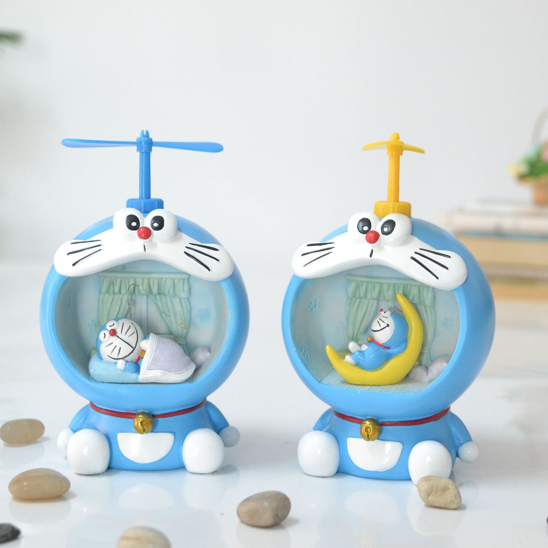 儿童节礼物创意竹蜻蜓机器猫儿童存钱罐带灯蓝胖子装饰小夜灯摆件