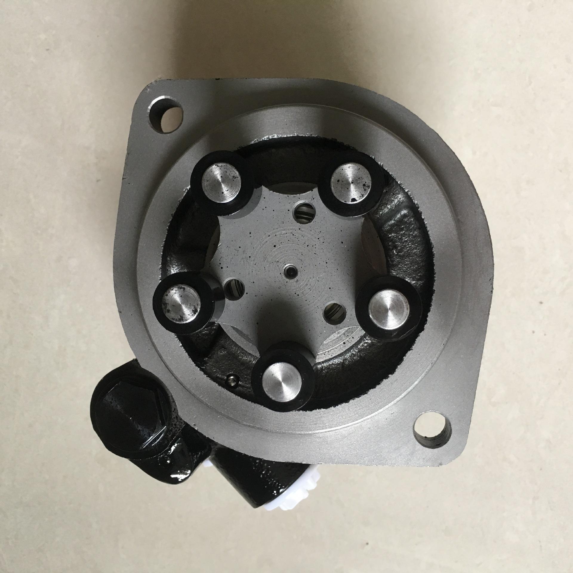 源头厂家欧系重卡欧三卡车液压转向助力泵 571364  7677 955 106