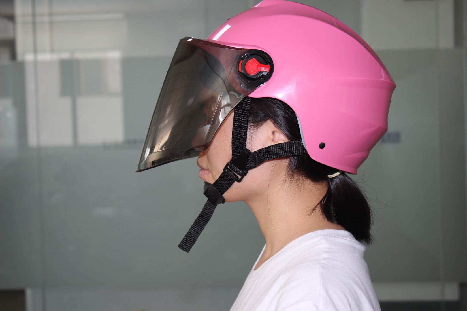 头盔佩戴效果演示