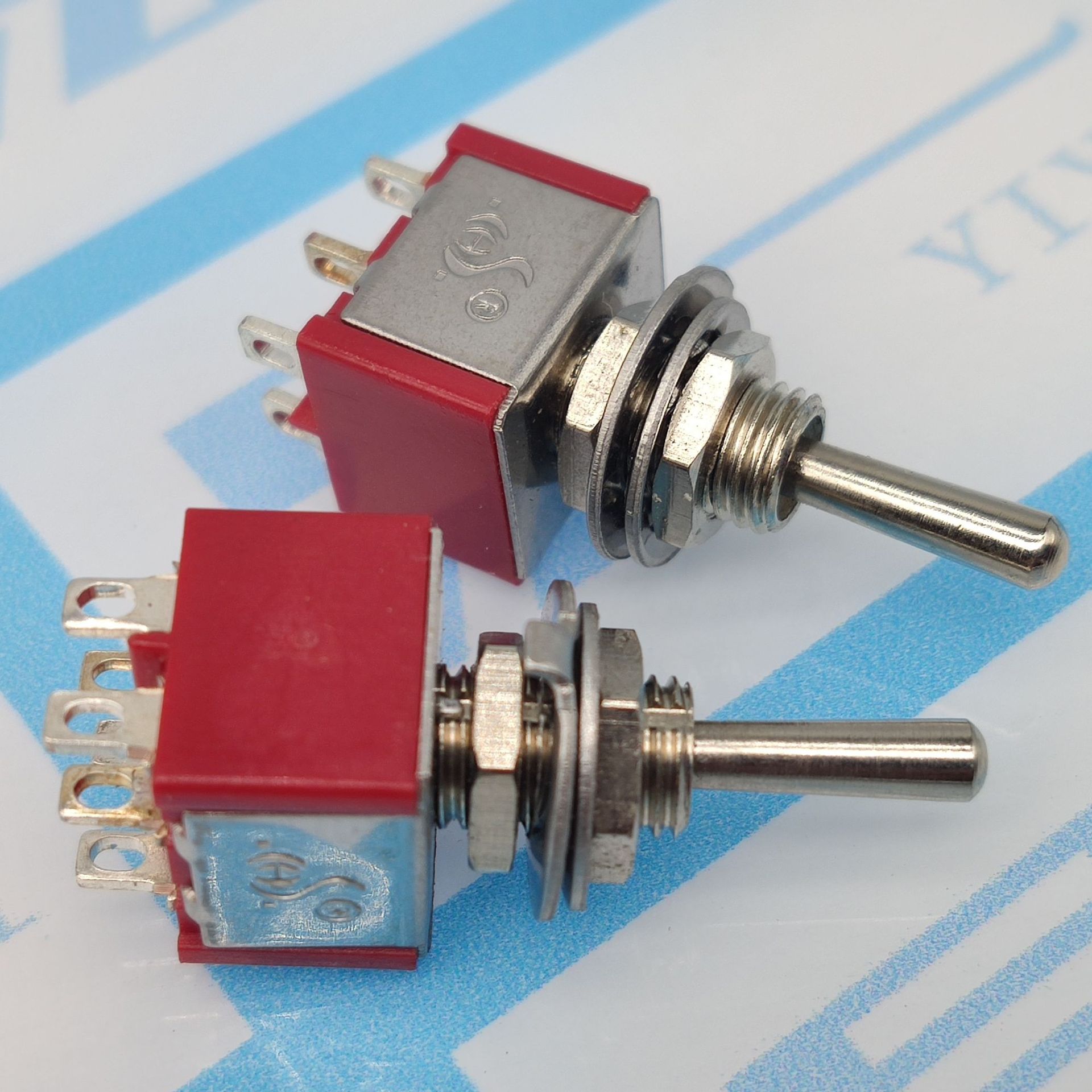 钮子拨动开关mts-223 双边自复位 自动回中 六脚三档 银点