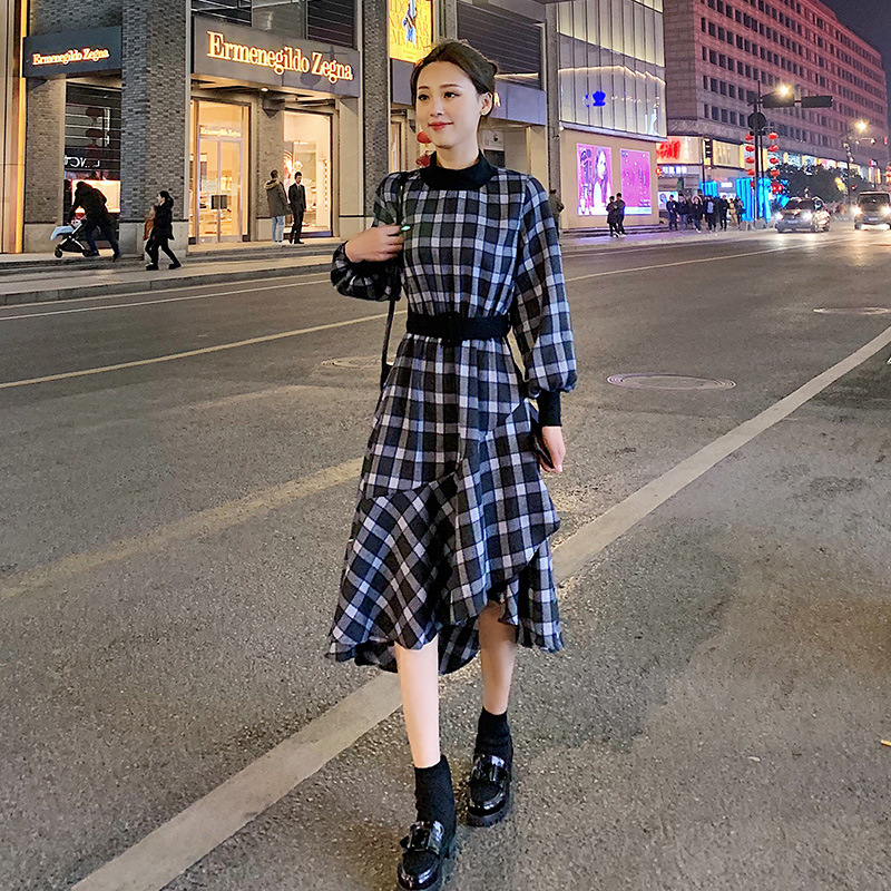 格子连衣裙女中长款2020新款初秋收腰显瘦气质春秋装复古过膝裙子
