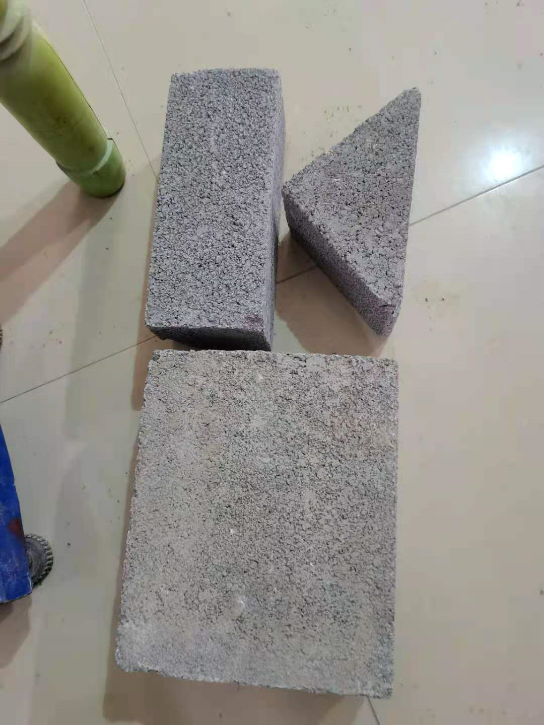 吉安厂家直供门头砖 三角砖 小配砖 水泥实心砖 砌块门边砖