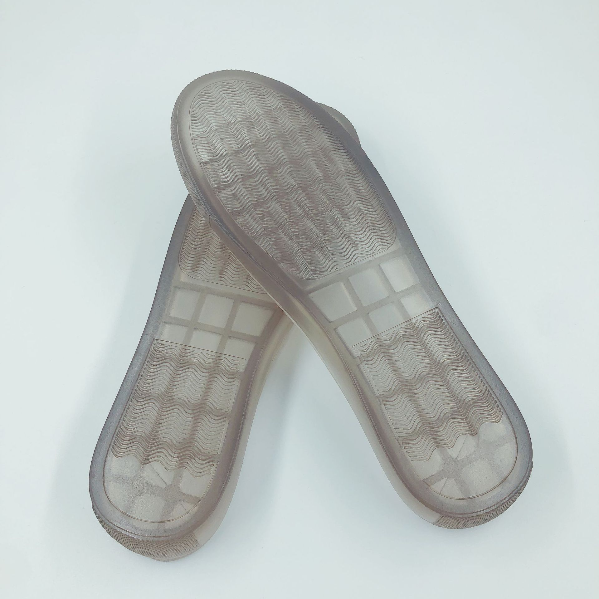 厂家直销pvc透明大底百搭款外贸休闲运动鞋底