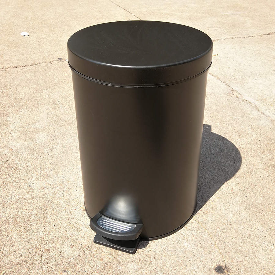 脚踏垃圾桶 家用办公室内脚踩卫生桶 带盖静音缓降黑色8l