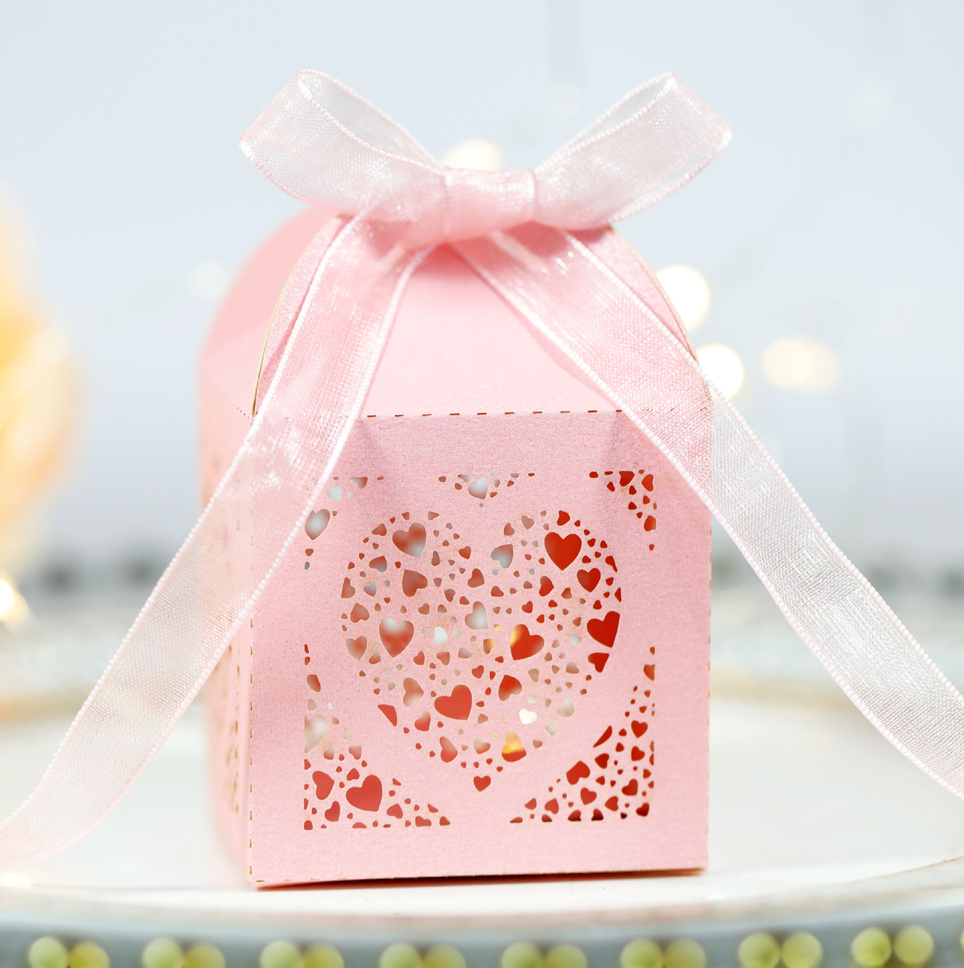 欧式激光镂空情人节结婚喜糖盒 婚庆爱心盒珠光包装盒 浙江批发