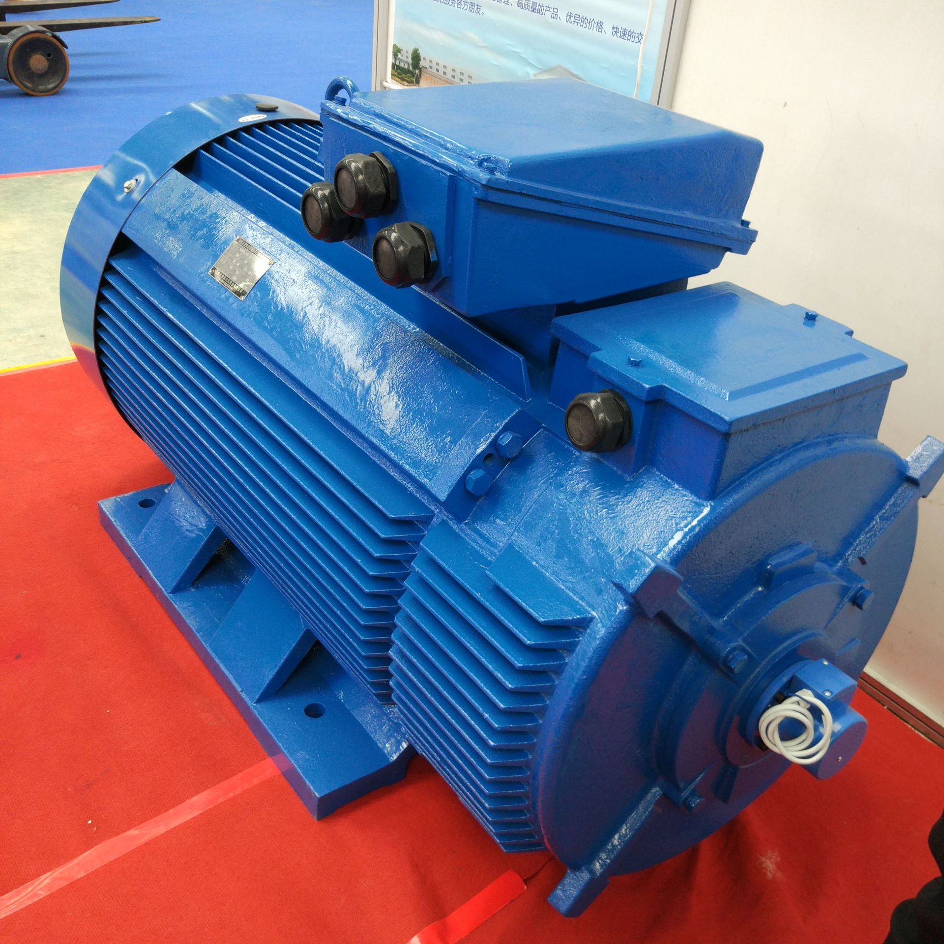 佳木斯品牌变频调速三相异步电动机yzp250m26级/桥门式起重机用