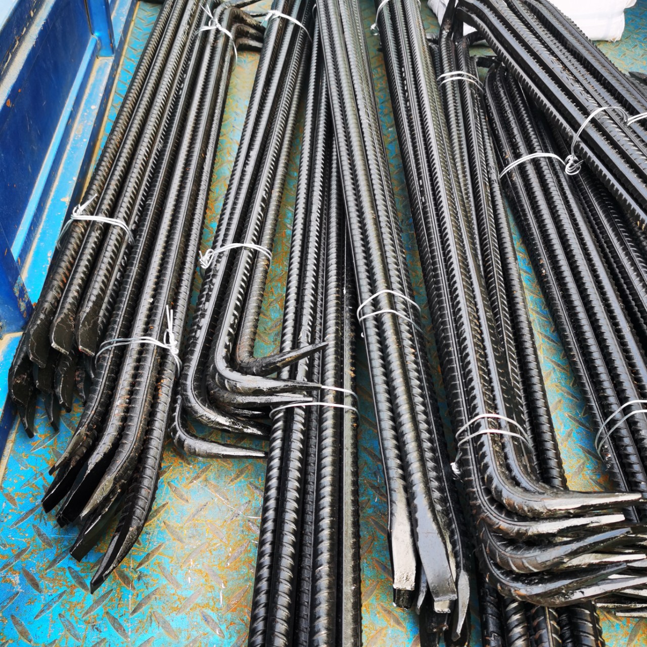 厂家直销铝镆撬棍螺纹钢起钉器铝模专用工具7字模板撬棍起钉器