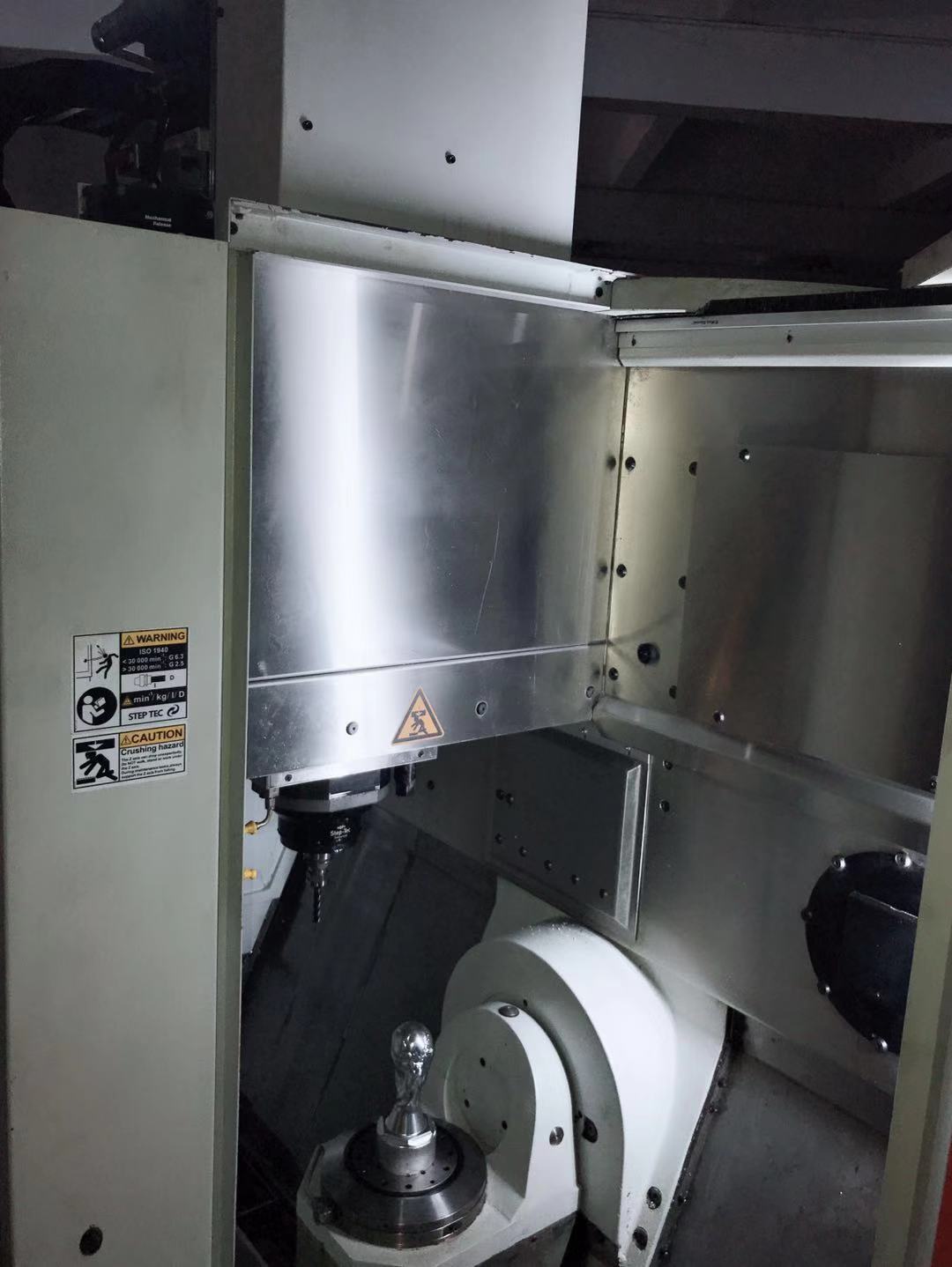 厂家批发瑞士米克朗mikron五轴加工心多工作台交换五轴加工中心