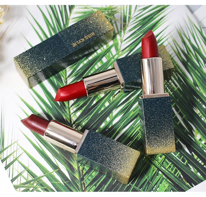 kiss kylie倾色繁星花口红复古红滋润不油腻易上色网红同款kl822