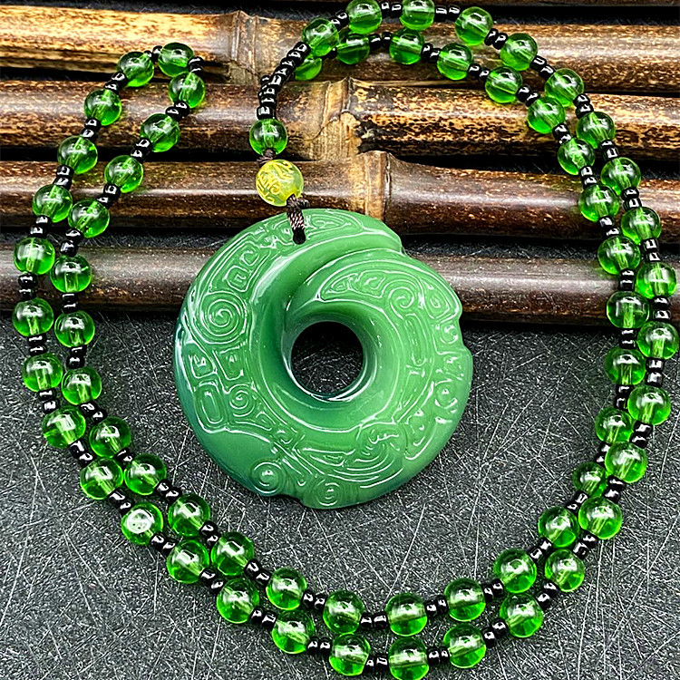 黑曜石厂家批发玉髓绿色本命佛观音八大守护神貔貅吊坠项链男女款