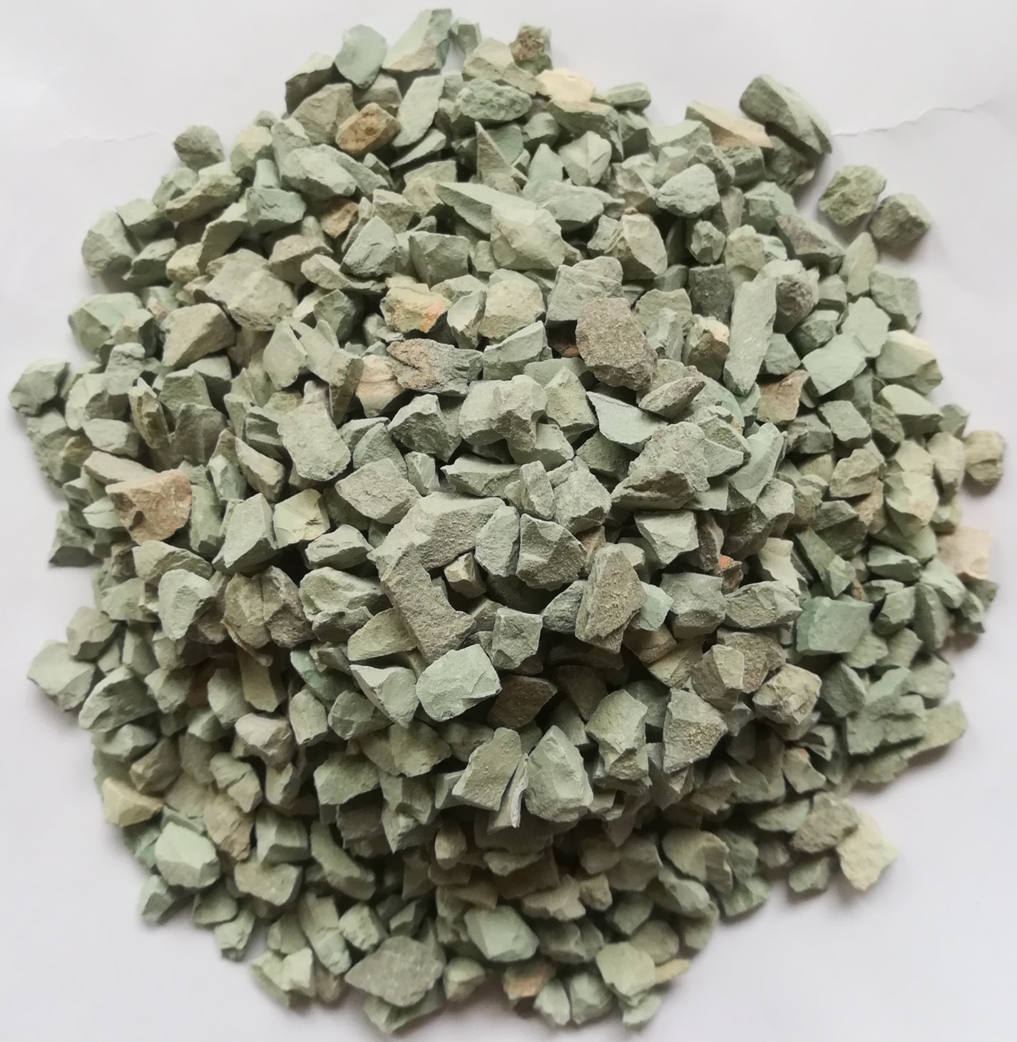 丰泰绿沸石颗粒 土壤改良 多肉园艺铺面过滤吸氨 绿沸石 规格齐全