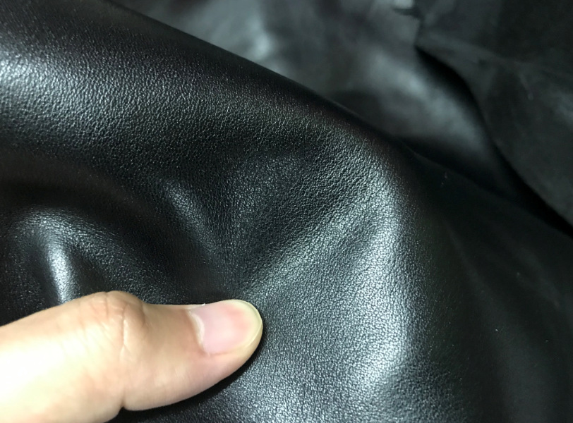 纳帕纹牛皮头层黑色整张黄牛皮箱包鞋履用皮料