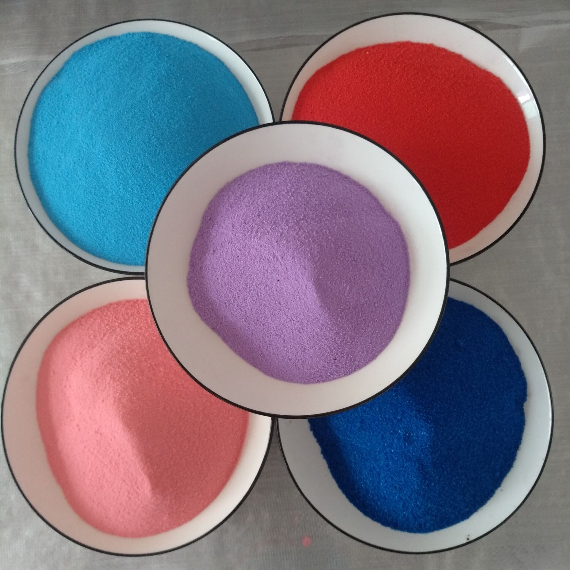 需购2022夏供应黄玉彩砂透水砖彩砂真石漆原料水磨石骨料免费发样