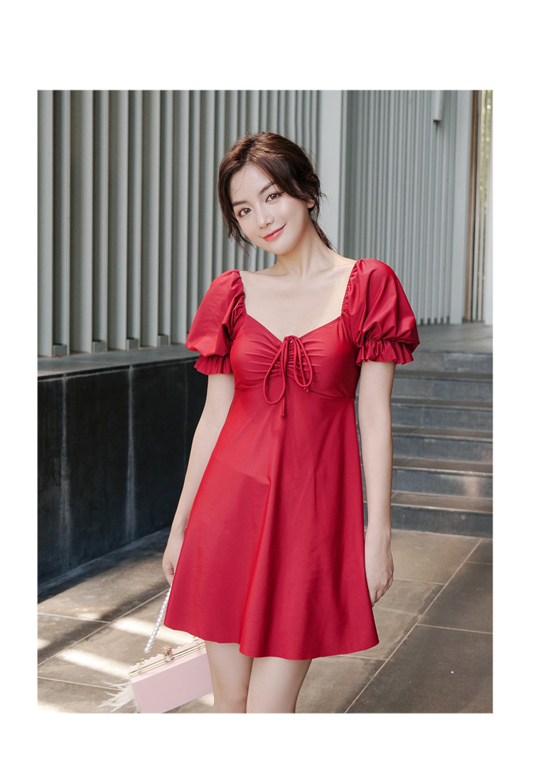 红色泳衣女士保守遮肚显瘦连体裙式bikini新款2021温泉韩国游泳装