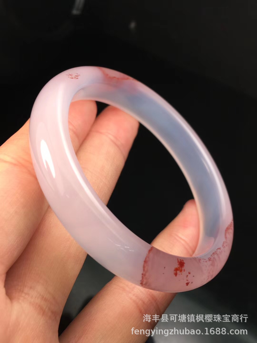 南红荔枝冻手镯特色飘花干净无杂裂 南红手镯女