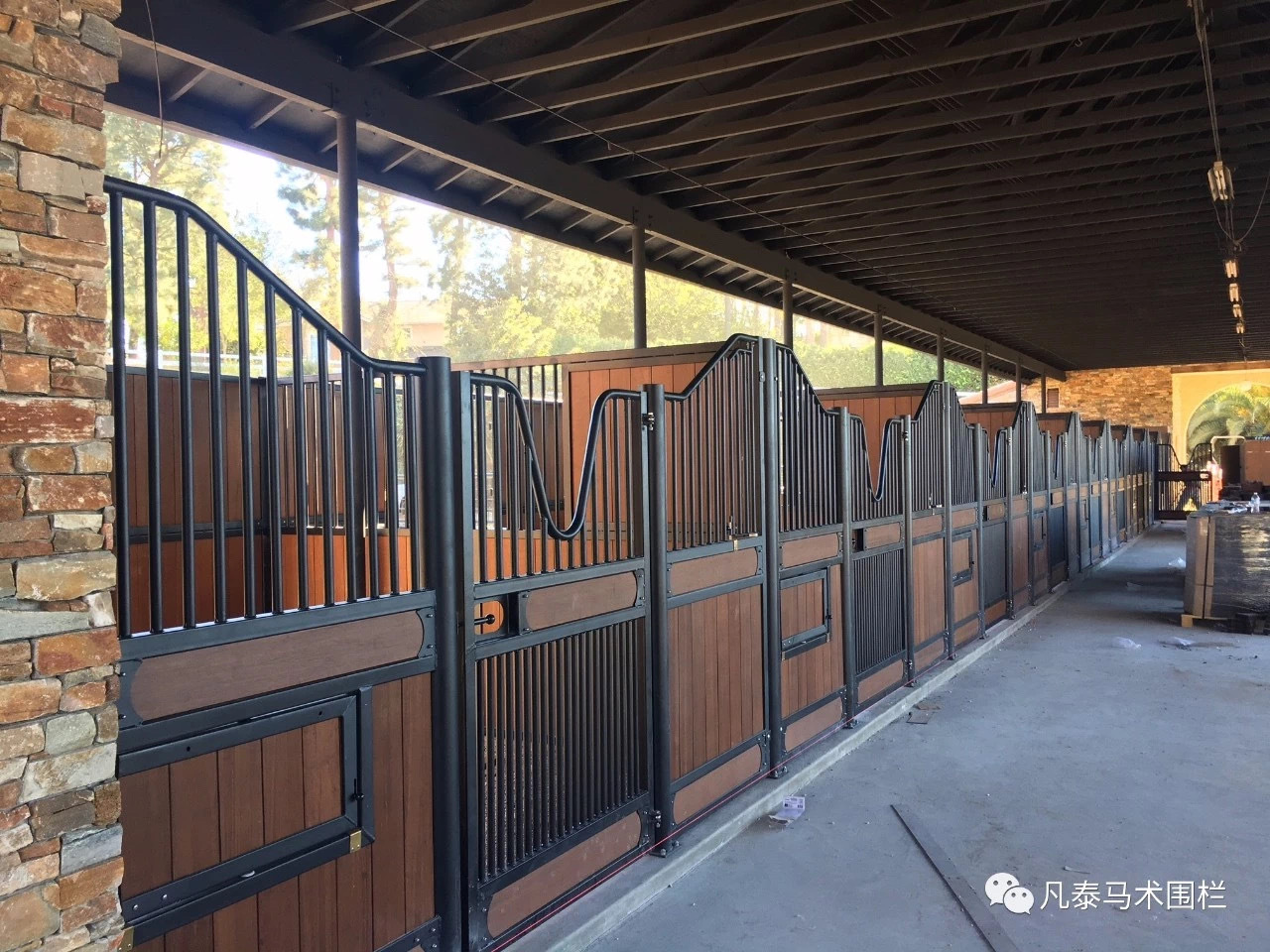 凡泰豪华马厩马房 可定制马厩