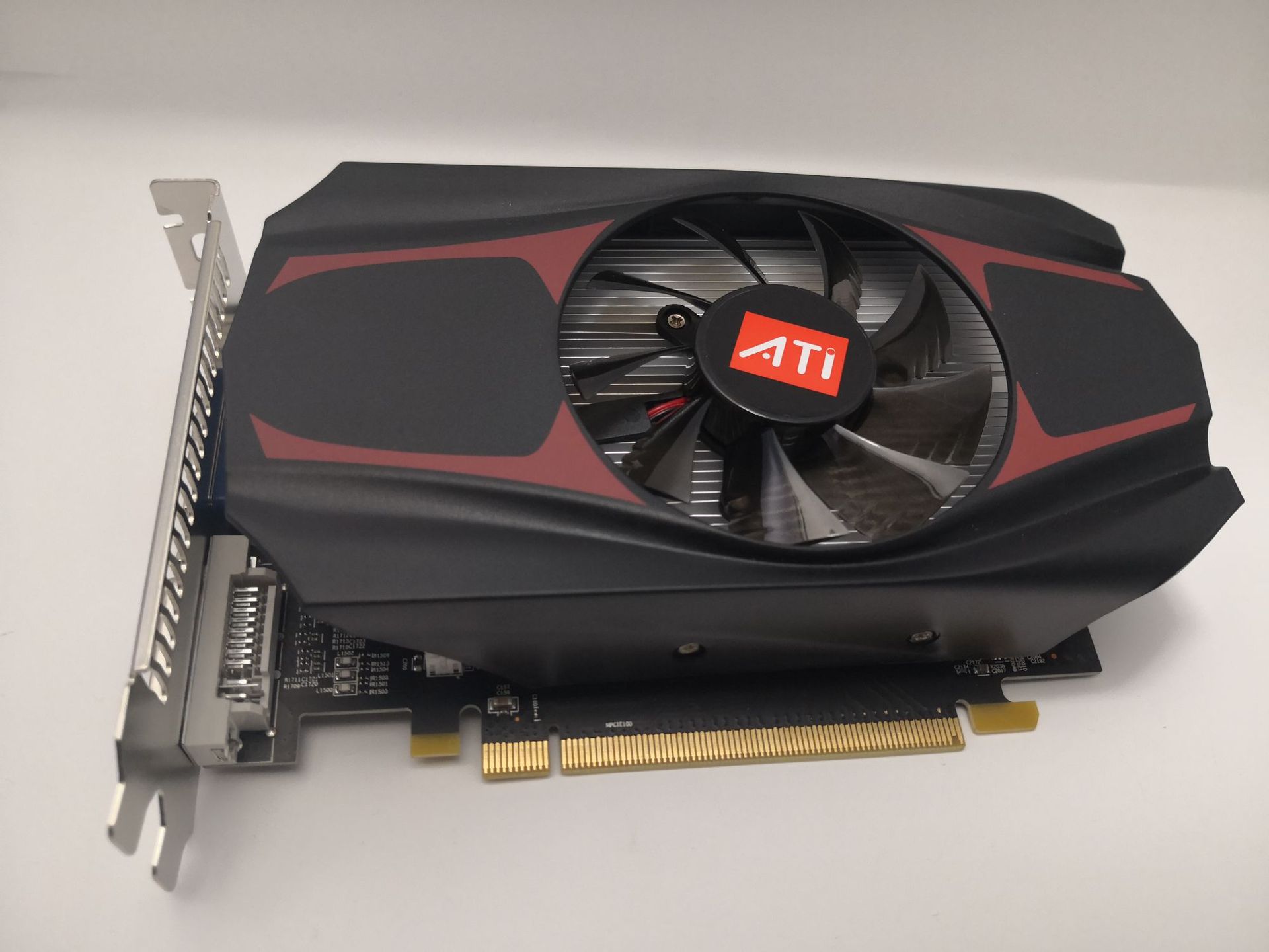 工厂批发hd7670 d5一体机办公电脑游戏显卡外贸热卖6450 6750