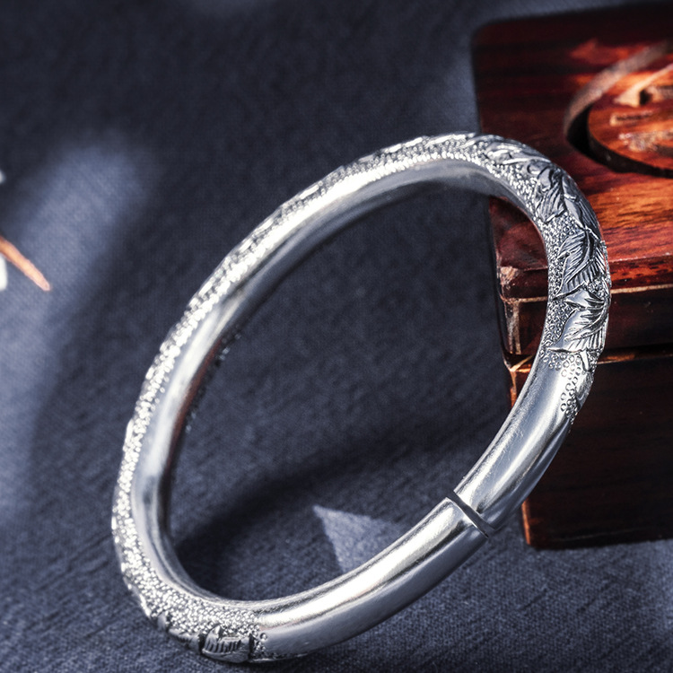 大理银匠手工制作 丽江雪花银手镯 s999足银复古牡丹光面手环