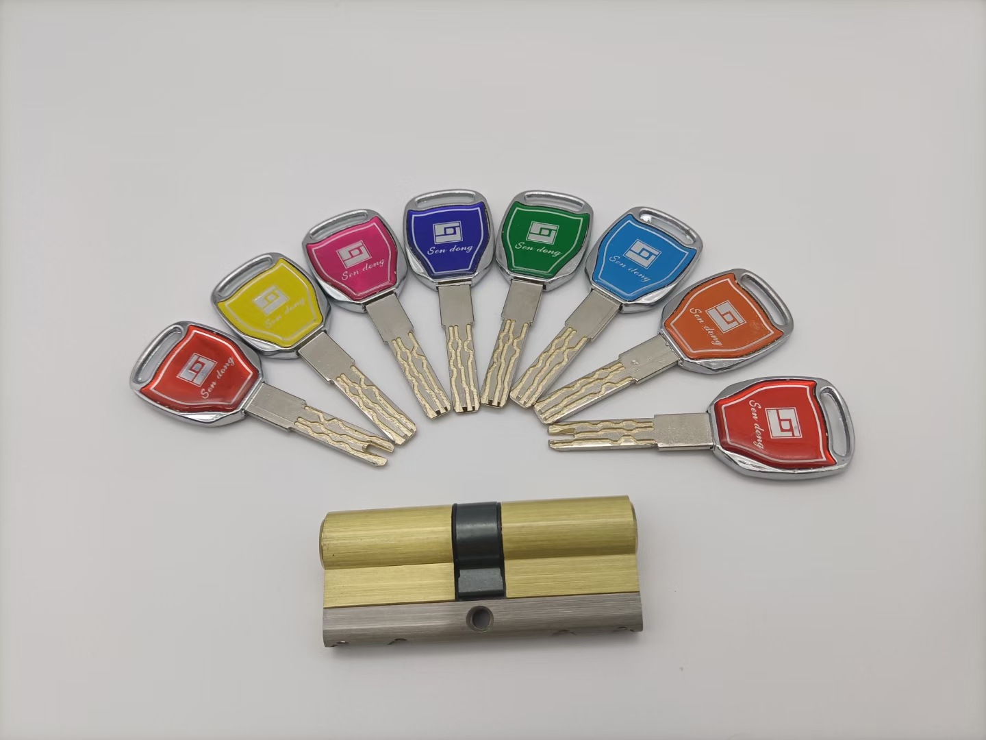 厂家直销超d级七彩多轨道钥匙锁芯 全铜防盗门锁体配件定制批发