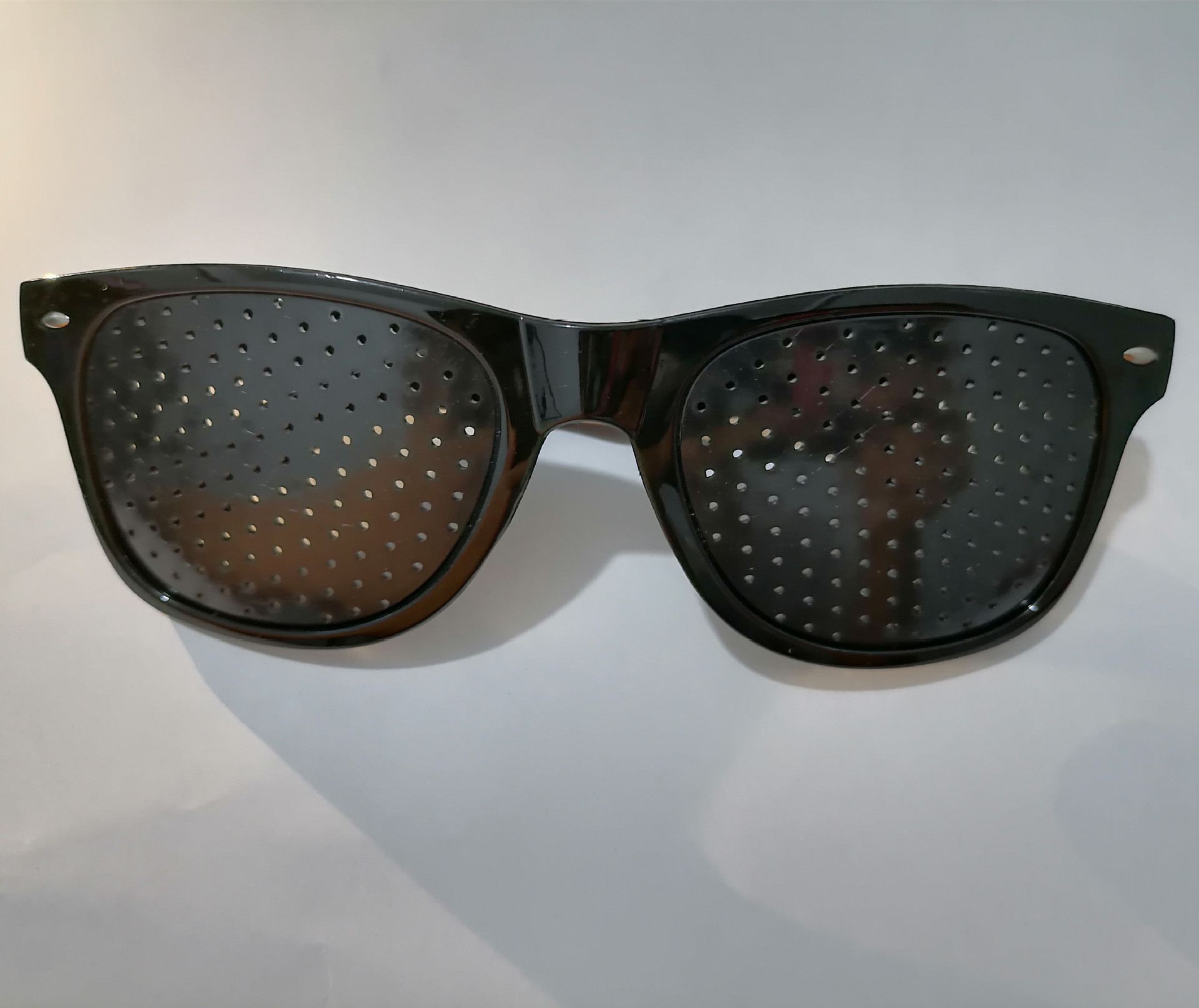 视力矫正眼镜小孔眼镜针孔眼镜认证保证调节各种不良视力