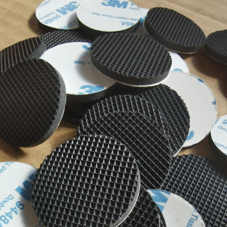 厂家供应橡胶垫片防水防滑减震防滑圆形垫片 耐老化网格橡胶垫