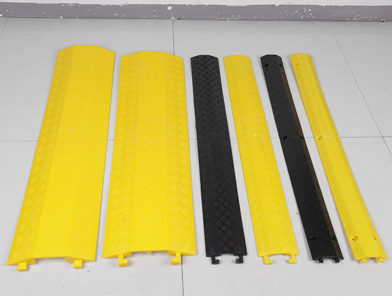 龙韵线槽减速带压线板橡胶pvc二线槽电线保护槽地面单线槽盖线板