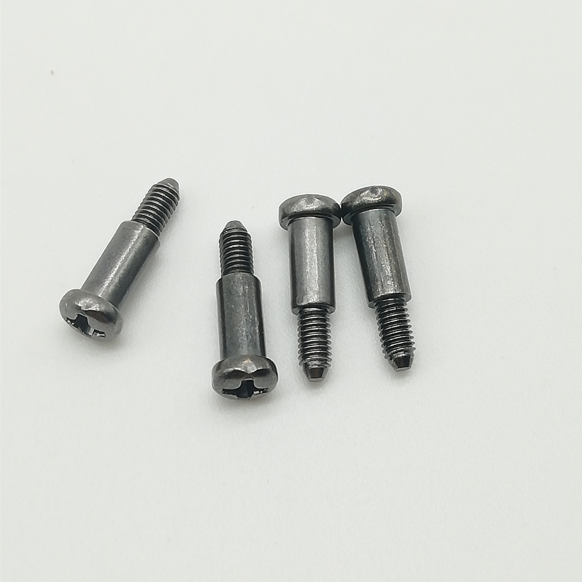 东莞螺杆螺丝厂家直供 风扇度黑镍螺丝加工定制