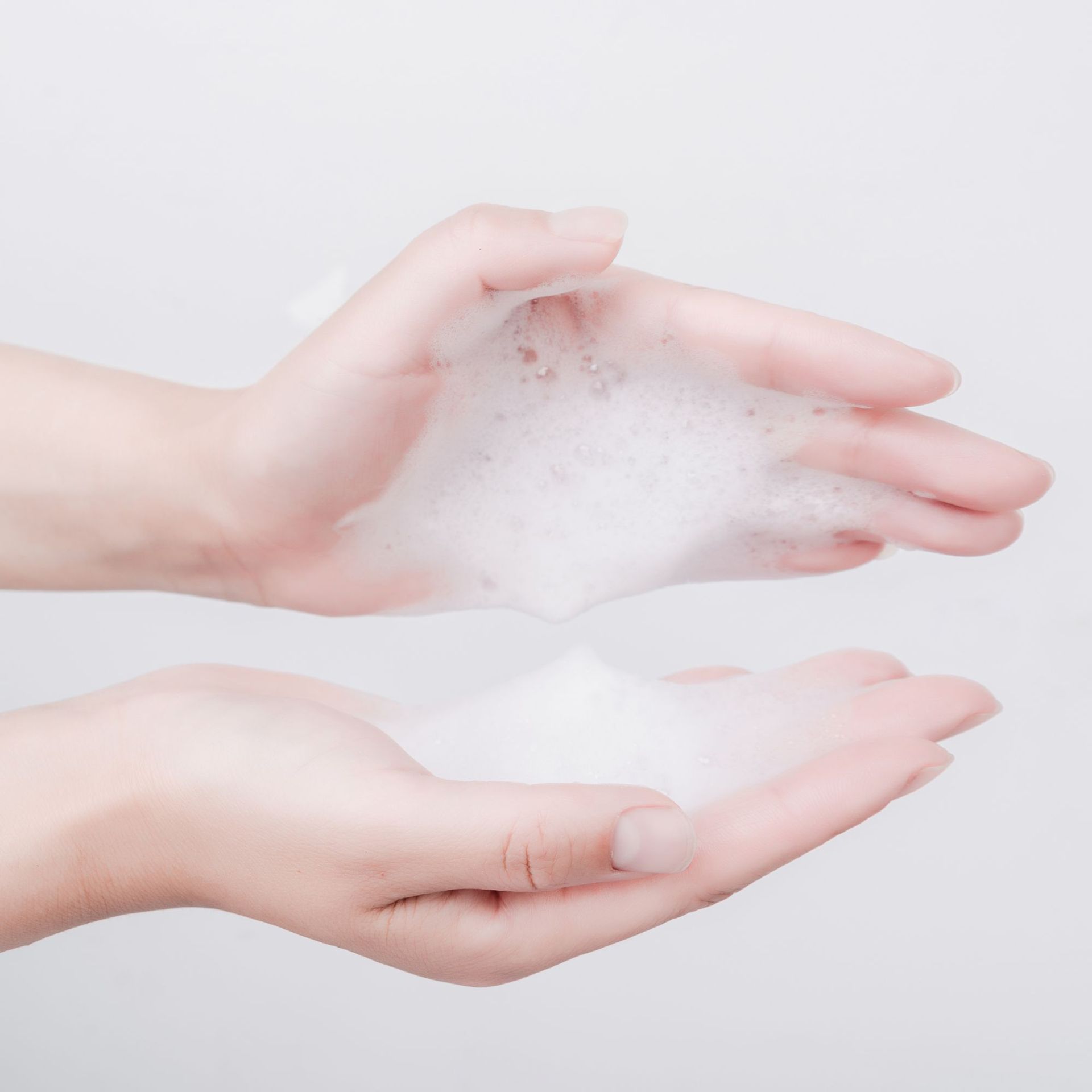 化妆品oem贴牌加工定制便携式清香滋润泡沫洗手液生产厂家