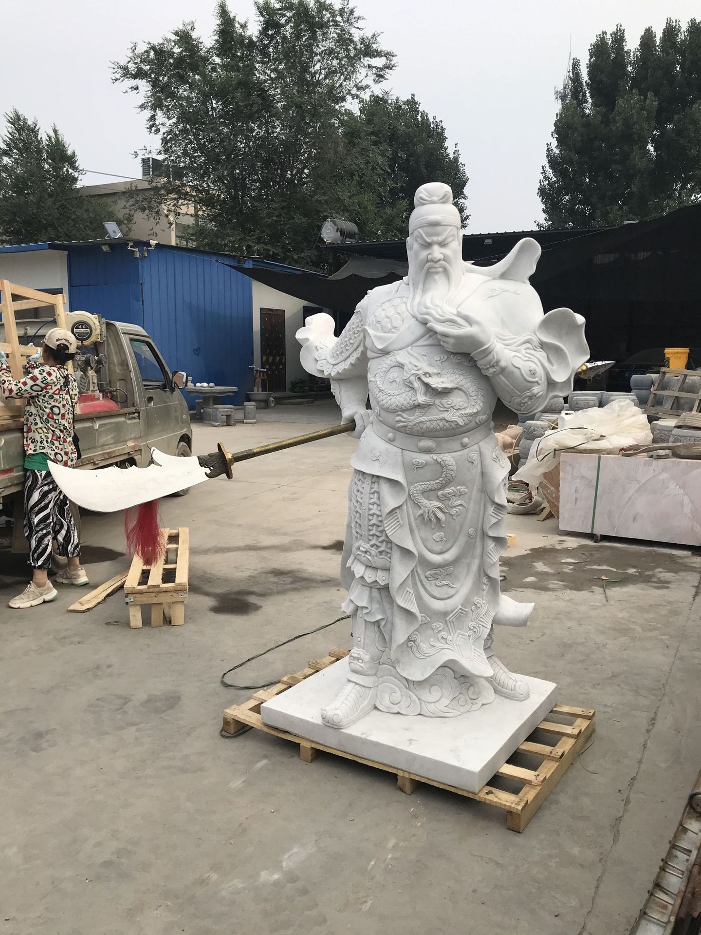 石雕关公雕像汉白玉关羽关公人物雕塑大型福禄寿雕像摆件