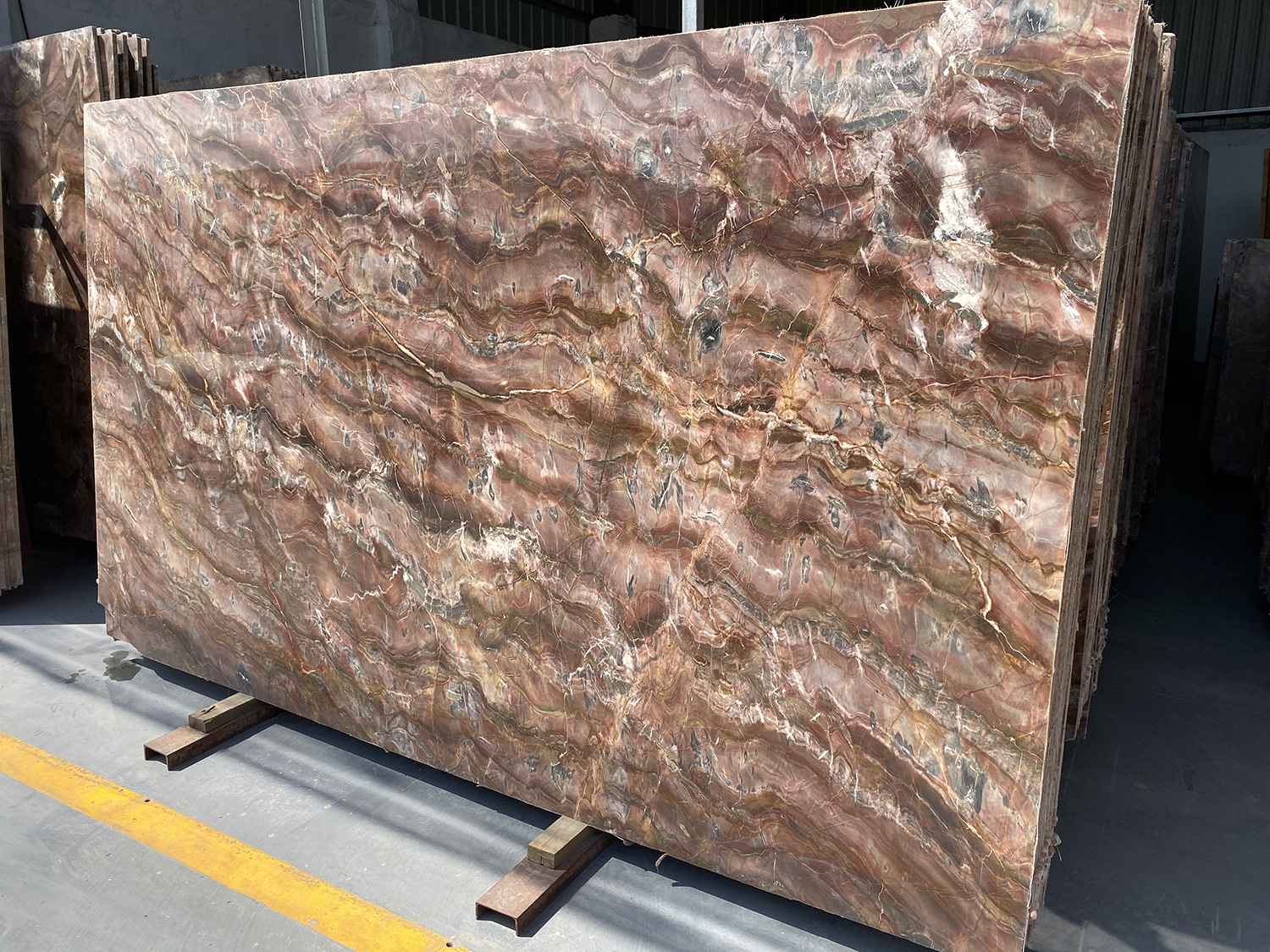 天然大理石 威尼斯红 红色大理石 水刀拼花 电视背景墙 石材工程