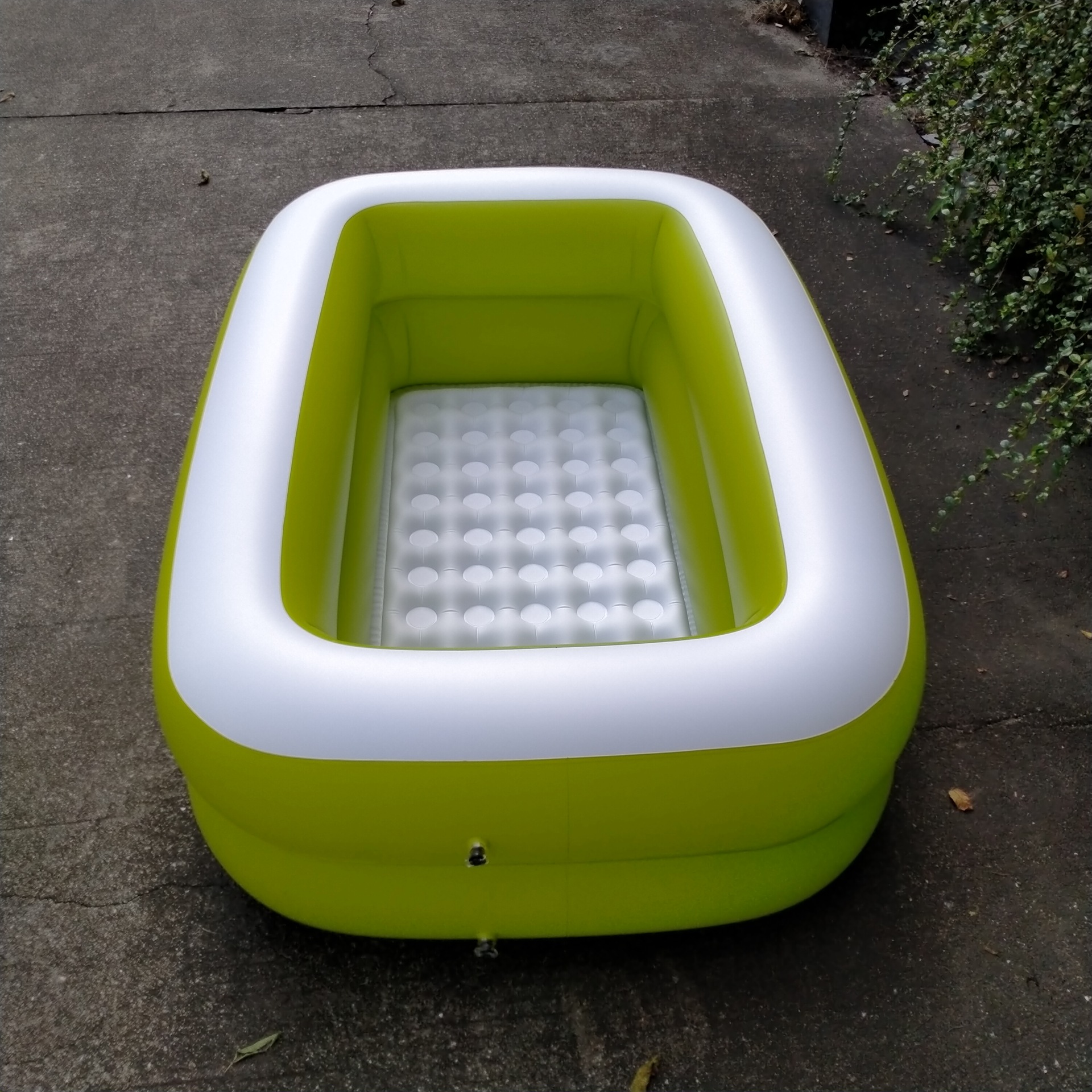 厂家定制 pvc儿童绿色游泳池 充气小水池 双层方形婴儿球池泡泡底