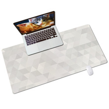 白色菱镜空间印花双面PVC皮革定制电脑桌面垫防水防滑鼠标垫