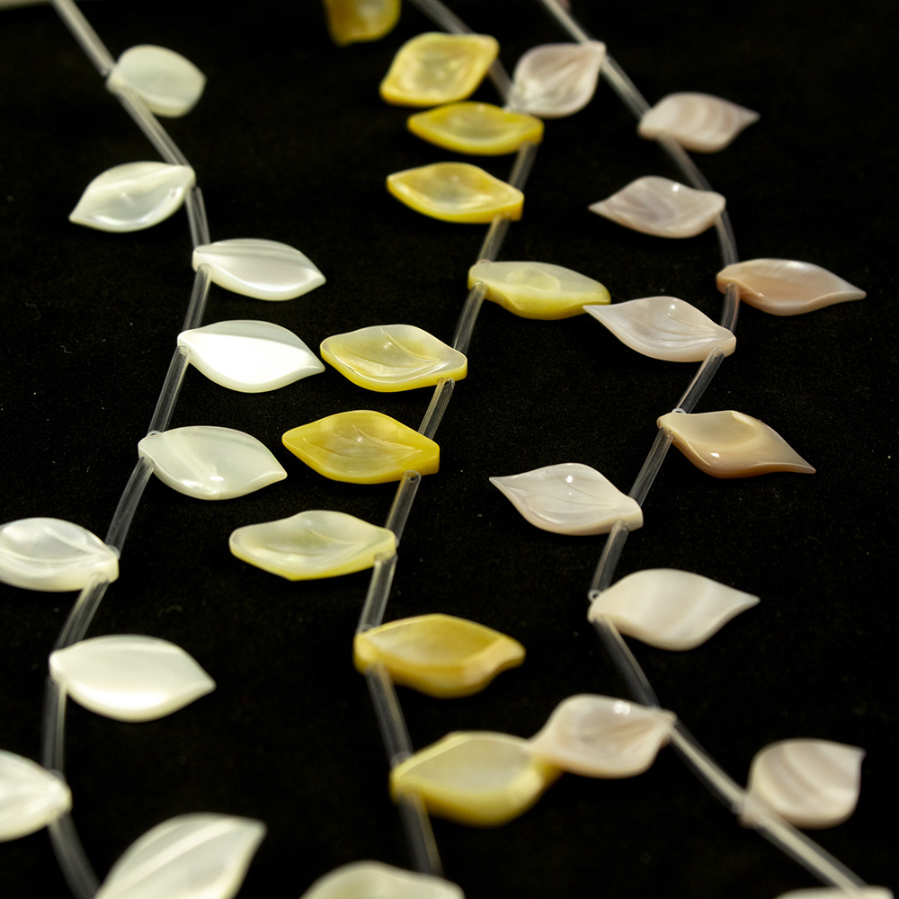 珍珠母贝粉贝牡丹花瓣创意diy手工饰品配件发簪耳环项链挂件材料