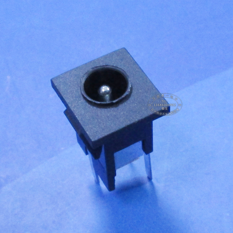 5521 5525方形软卡式充电接口 光源小电器2.0 2.5芯直流插座dc068