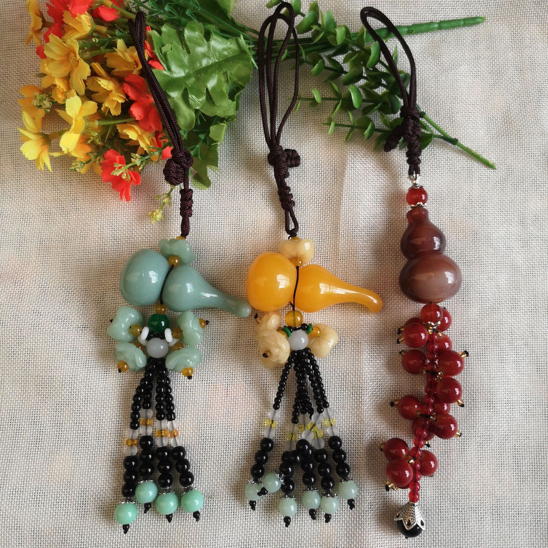 仿玉汽车挂件中国结车挂创意车内饰品车载串珠挂件批发