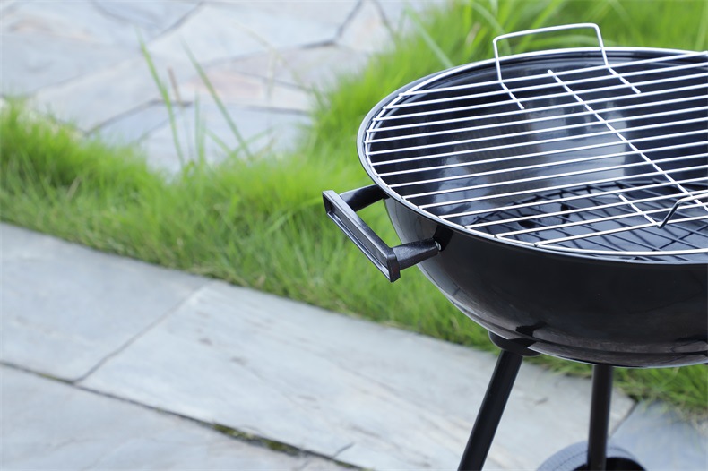 厂家直销圆形户外木炭bbq烤肉炉子苹果烧烤炉球形烧烤架