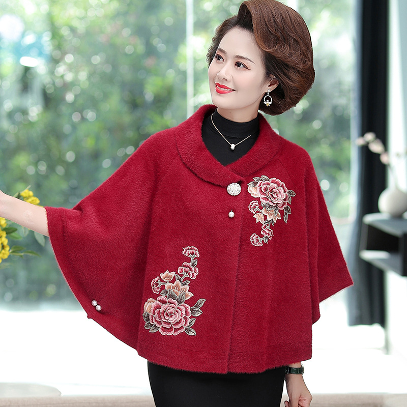 中年妈妈披肩女秋冬2020新款外搭仿水貂绒开衫女外套刺绣斗篷披风