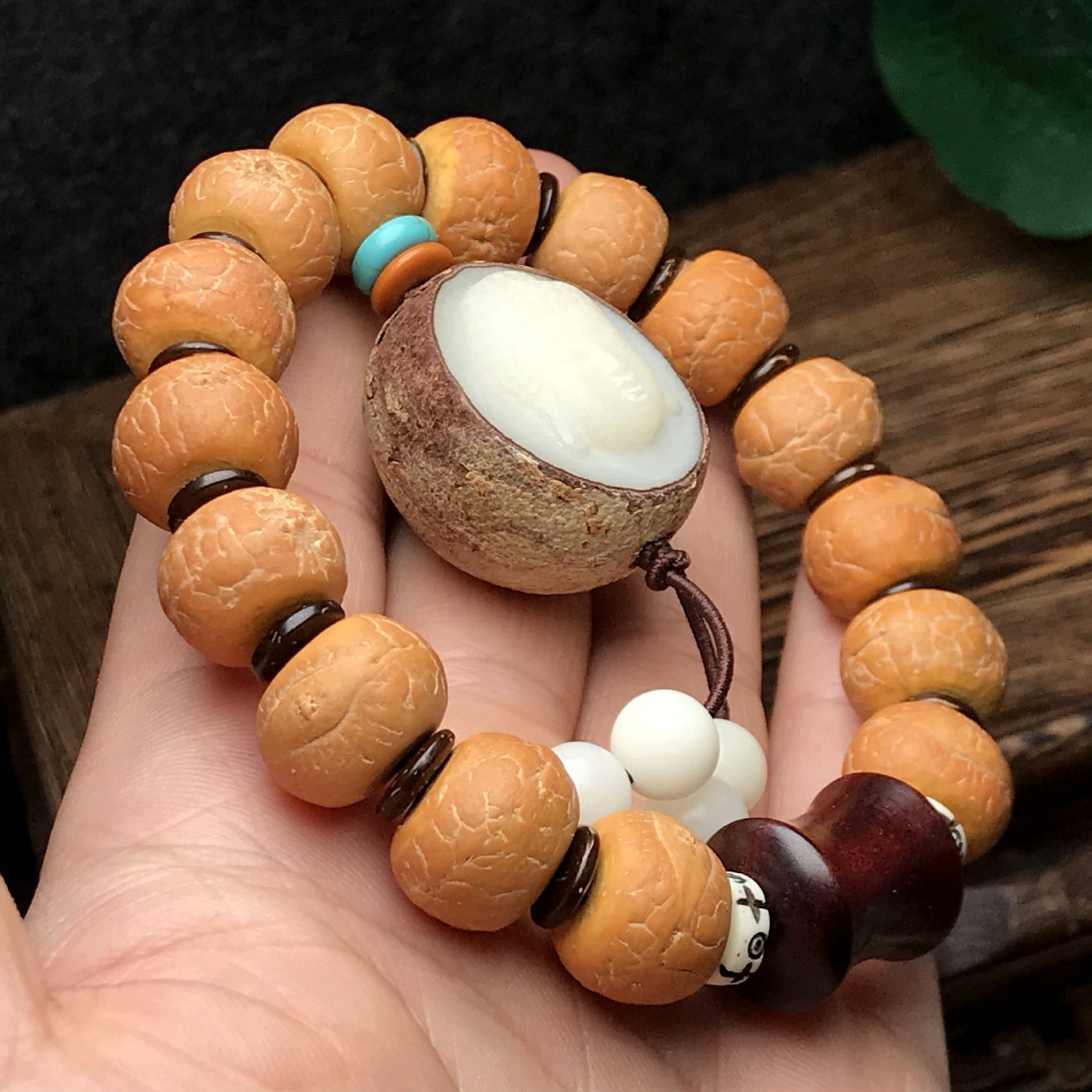 藏式尼泊尔大凤眼菩提子手串女红皮文玩佛珠手持盘玩龙眼男士手链