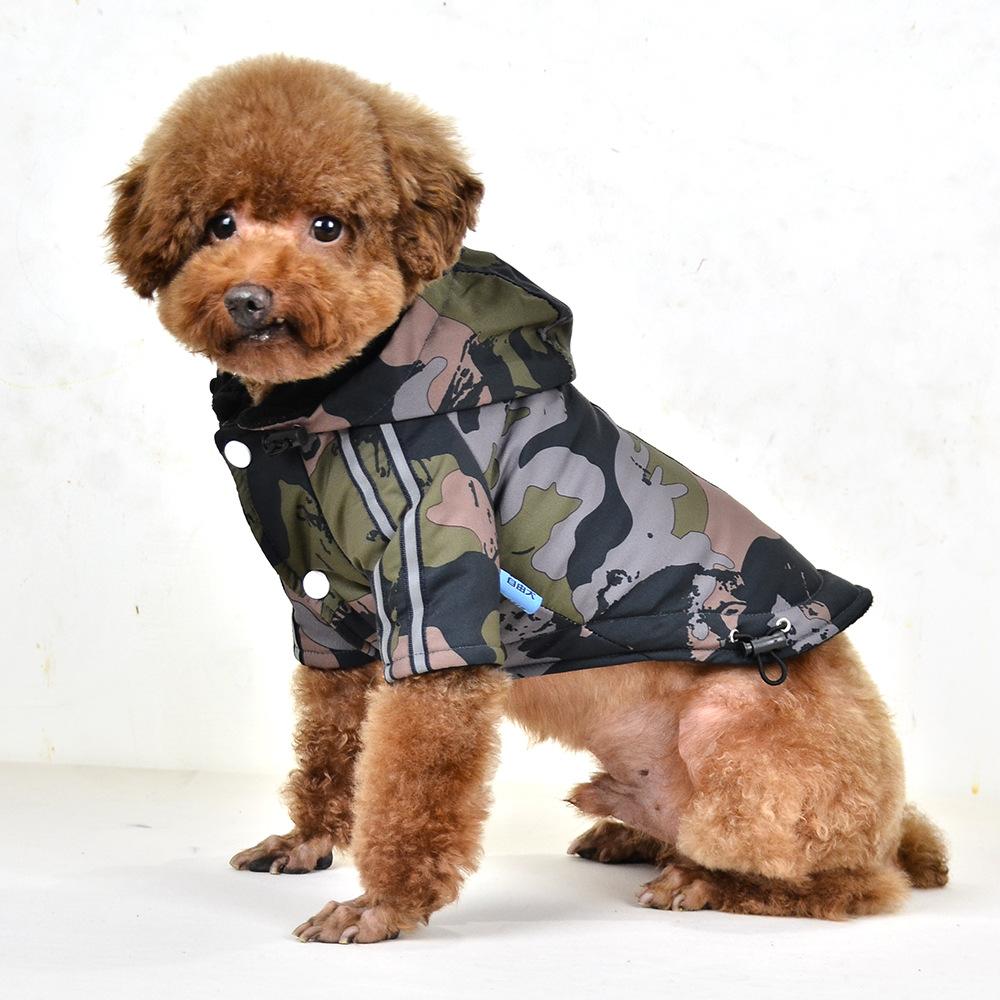 自由犬新款迷彩带帽反光丝设计棉衣 宠物衣服 狗衣服 狗外套