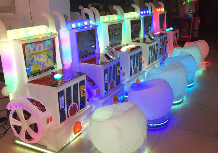 新款商用电玩娱乐设备儿童扫码投币机疯狂大卡车益智游戏机弹珠机