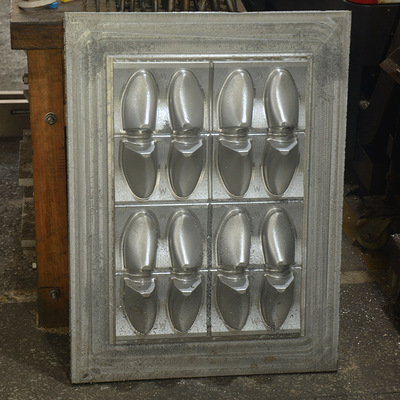 专业供应大型电子产品纸塑模具注塑 精密吸塑成型包装模具设计