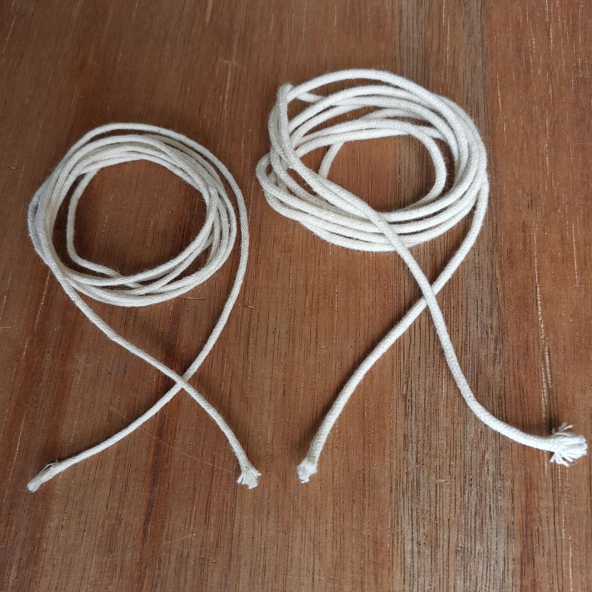 棉绳包芯绳滚边单纱绳包边绳织带服装辅料棉纱绳可打卷筒定制