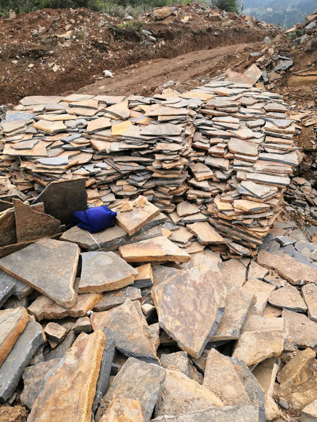 重庆虎皮石矿山虎皮黄成都虎皮石虎皮黄景观文化石