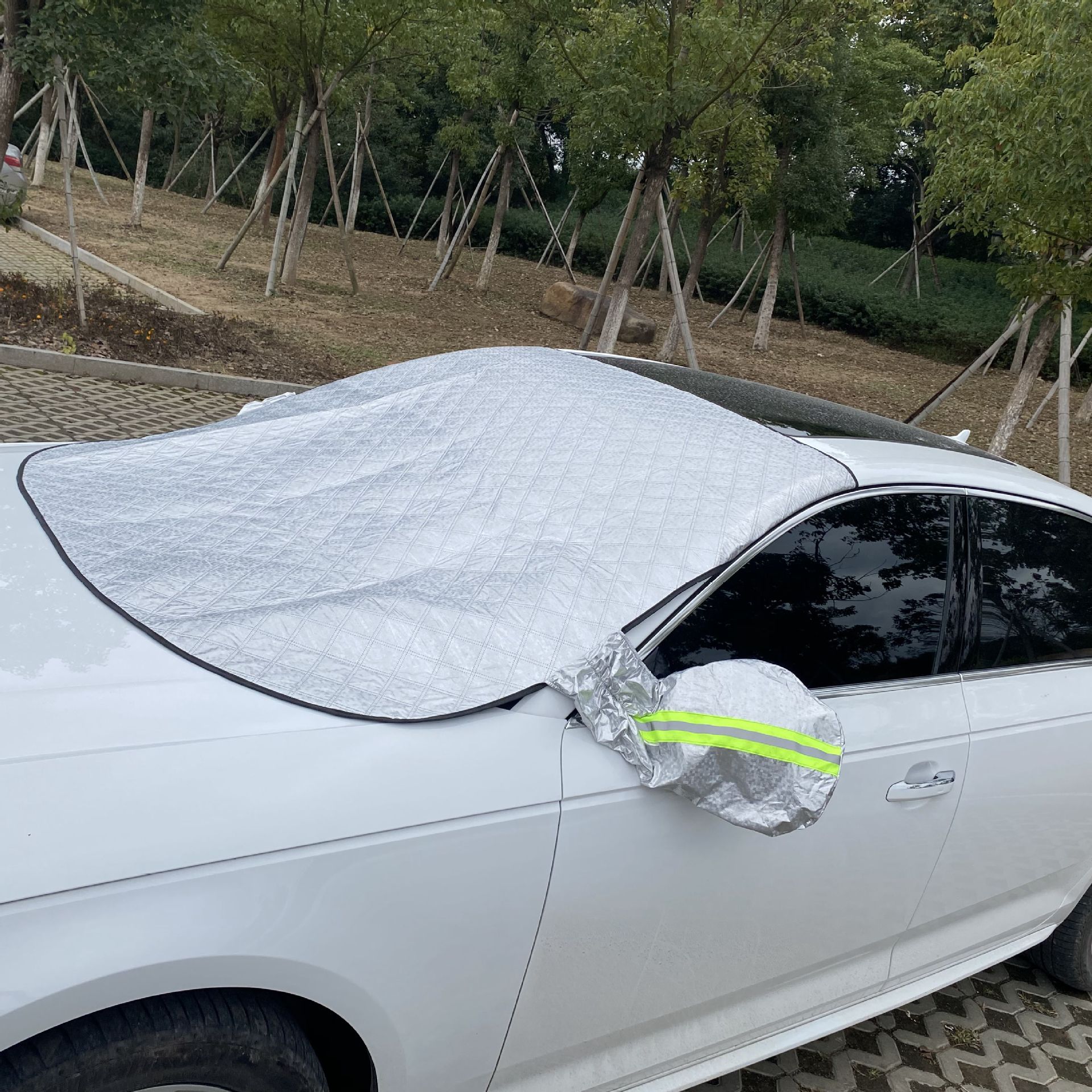汽车遮雪挡跨境带帽款铝膜复合棉冬季汽车挡风玻璃防雪罩