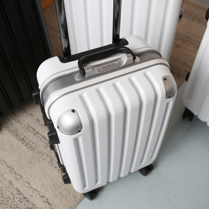 (罗杰铝框)出口日本铝框飞机轮28托运拉杆行李箱20寸登机